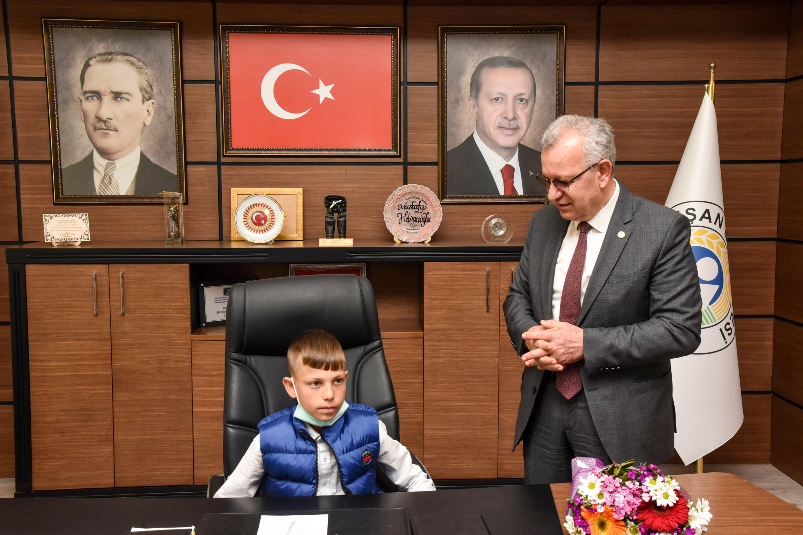 Helvacıoğlu: Çocuklarımıza güveniyoruz, kararlı, cesur ve gençlerimize rol model olan