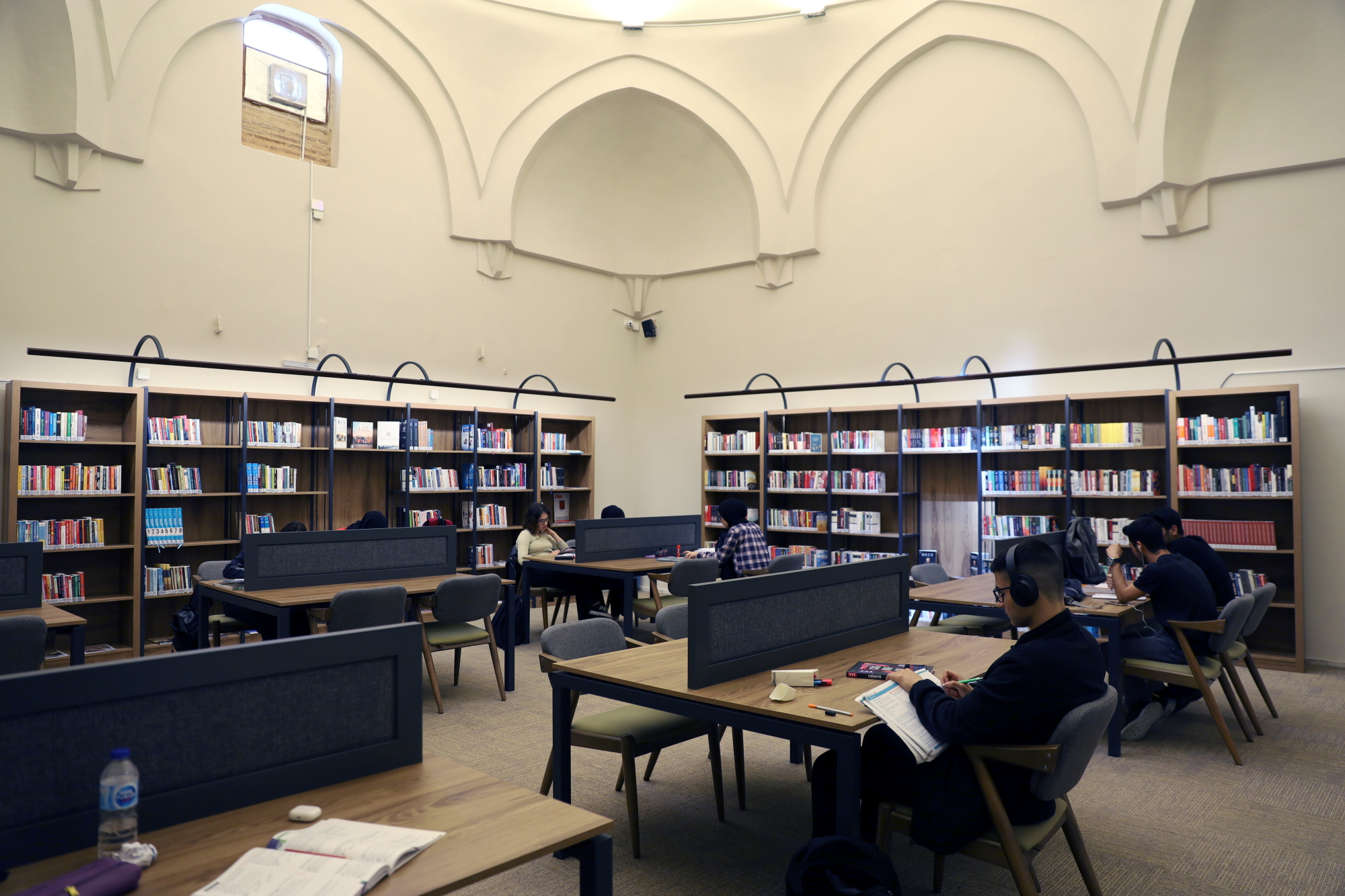 Bursa’da kitap okuma alışkanlığının artması için birbirinden farklı etkinliklere imza