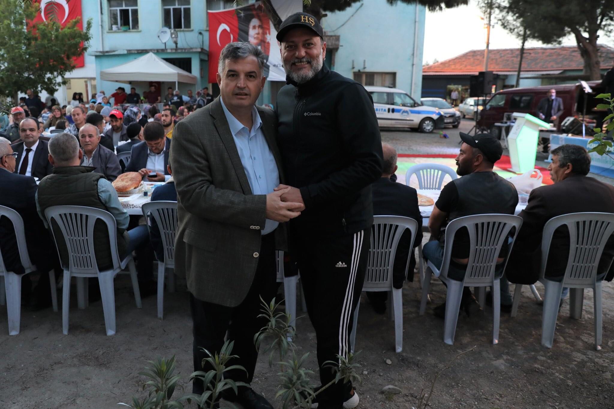 Ünlü klarnet virtüözü Hüsnü Şenlendirici, Kınık Belediyesinin düzenlemiş olduğu Kınık