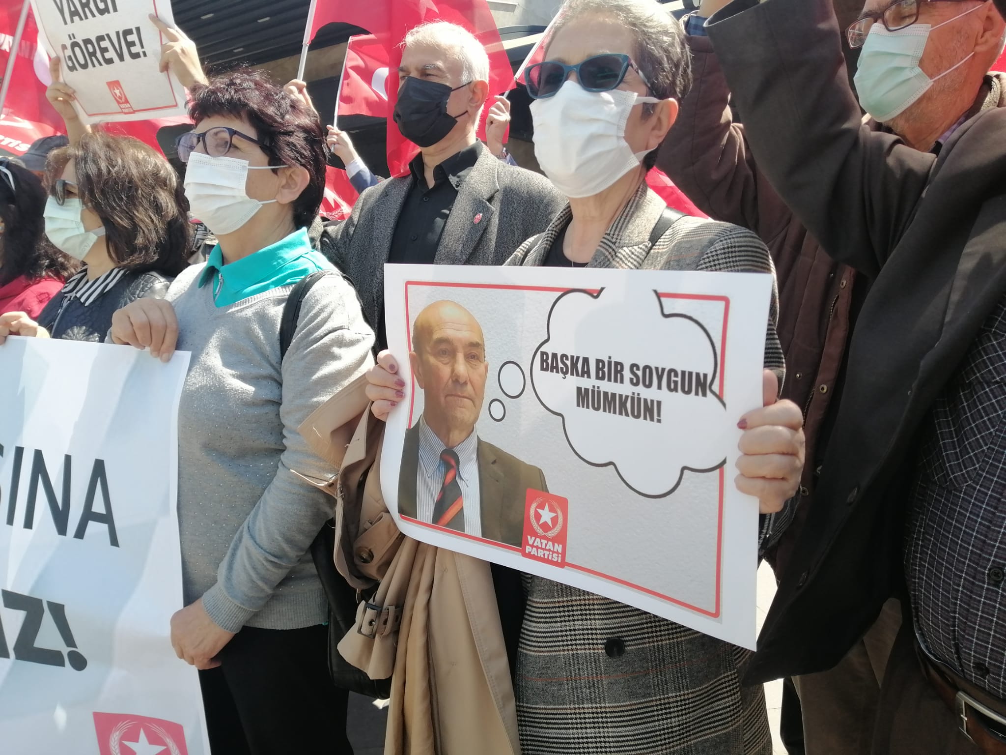 20 Mart 2022 tarihinde İzmir’de yapılan toplu ulaşım zammına karşı