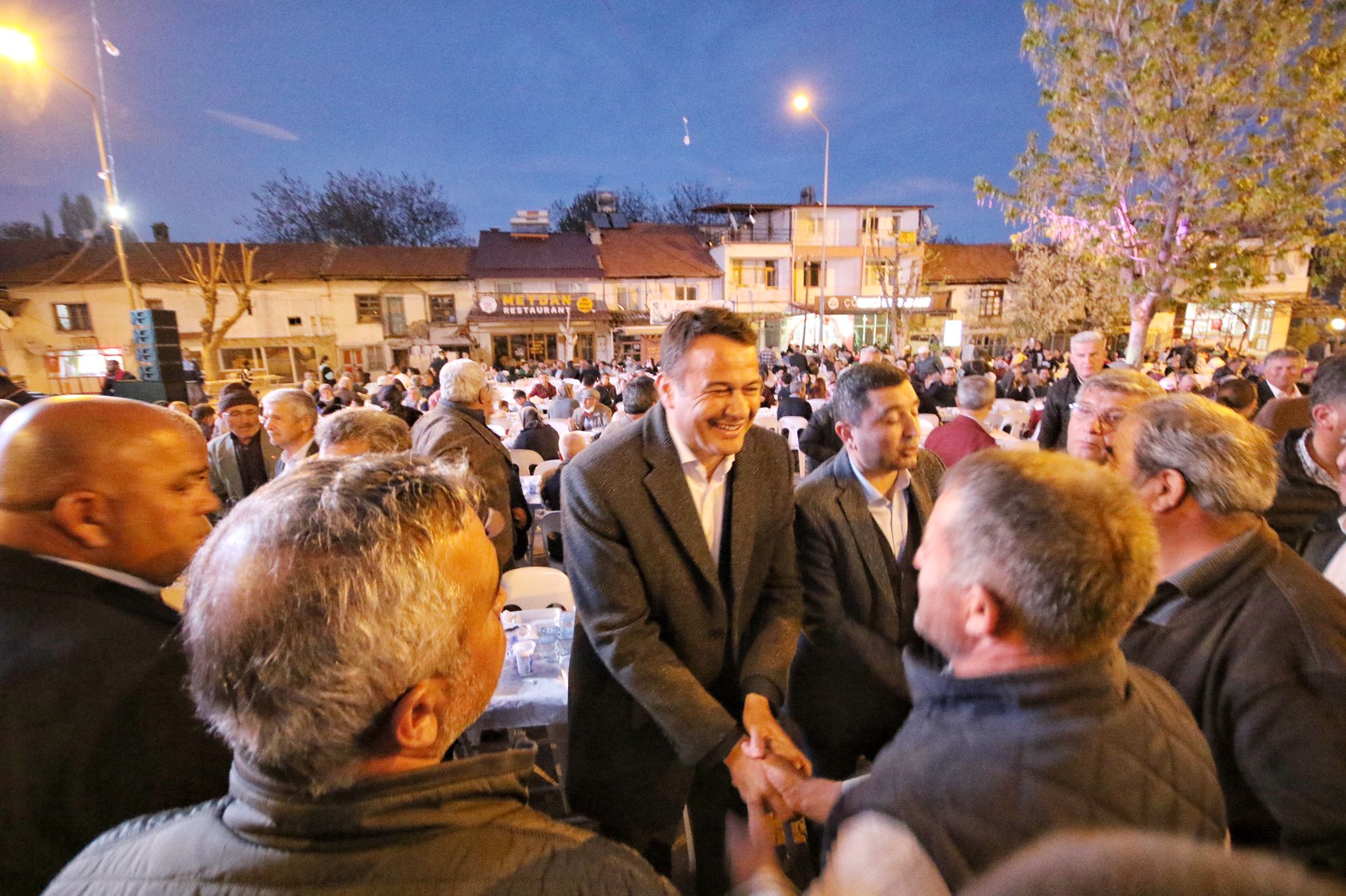 Kaş Belediyesinden Geniş Katılımlı İftar Yemeği Gerçekleşti Kaş Belediyesinden Gömbe’de iftar yemeğiKaş Belediyesince ramazan ayı dolayısıyla düzenlenen