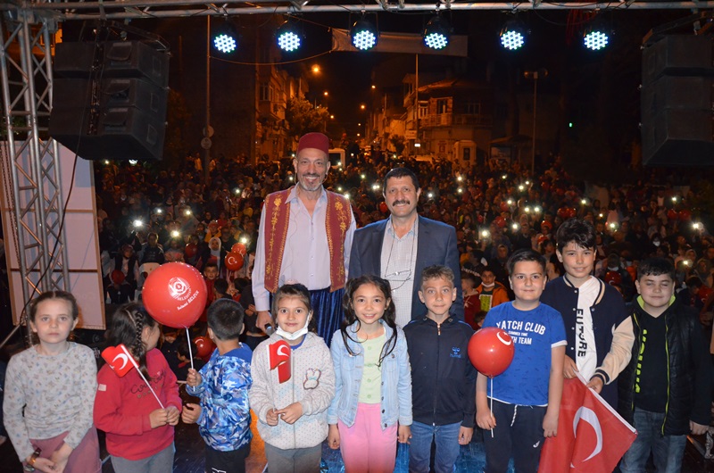 Demirci Belediyesinden Çocukları Mutlu Eden Eğlence Programları Manisa Demirci’de ramazan ayı dolayısı ile çocuklar ve aileler için