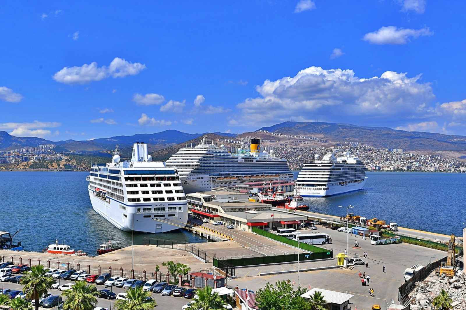 İzmir Büyükşehir Belediye Başkanı Tunç Soyer’in şehirde turizmin gelişmesi için
