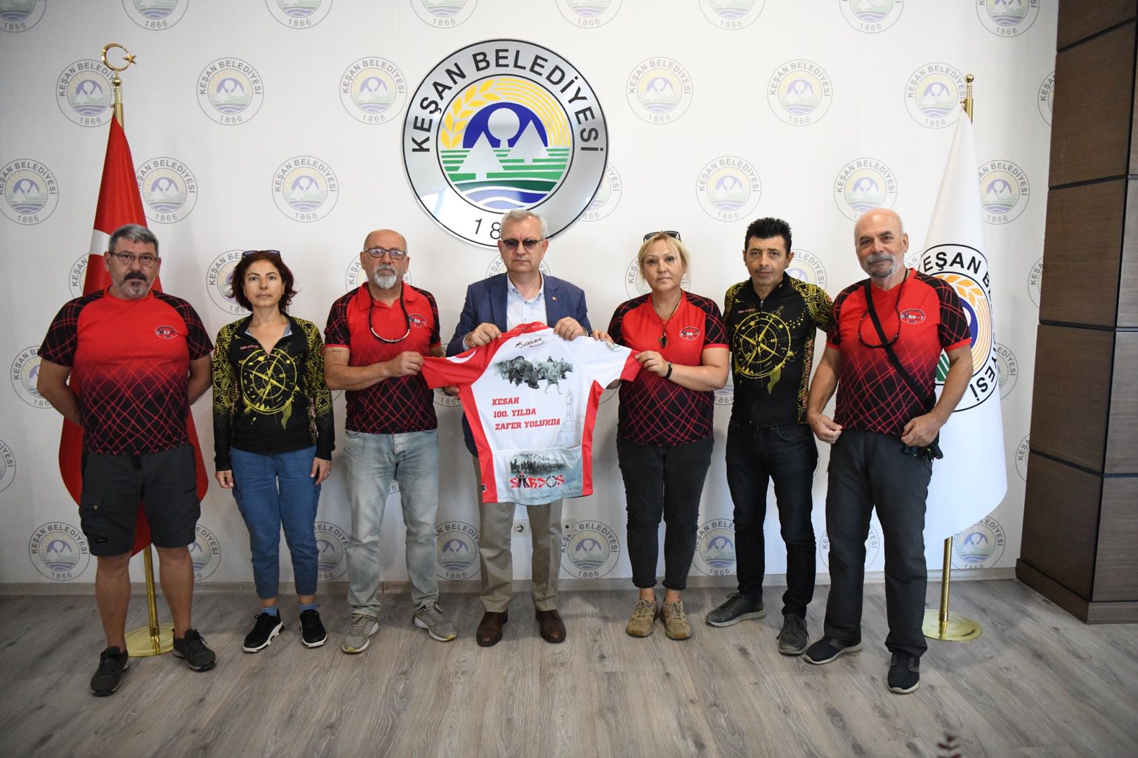 Mustafa Helvacıoğlu: “Sahip olduğumuz tarihi ve milli değerlere sıkı sıkıya