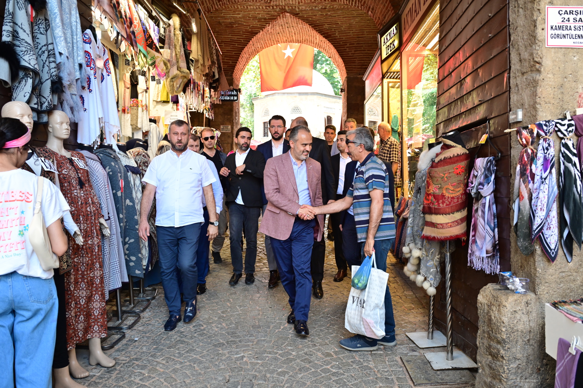  Bursa Büyükşehir Belediyesi tarafından Kurban Bayramı öncesi ihtiyaç sahibi 25