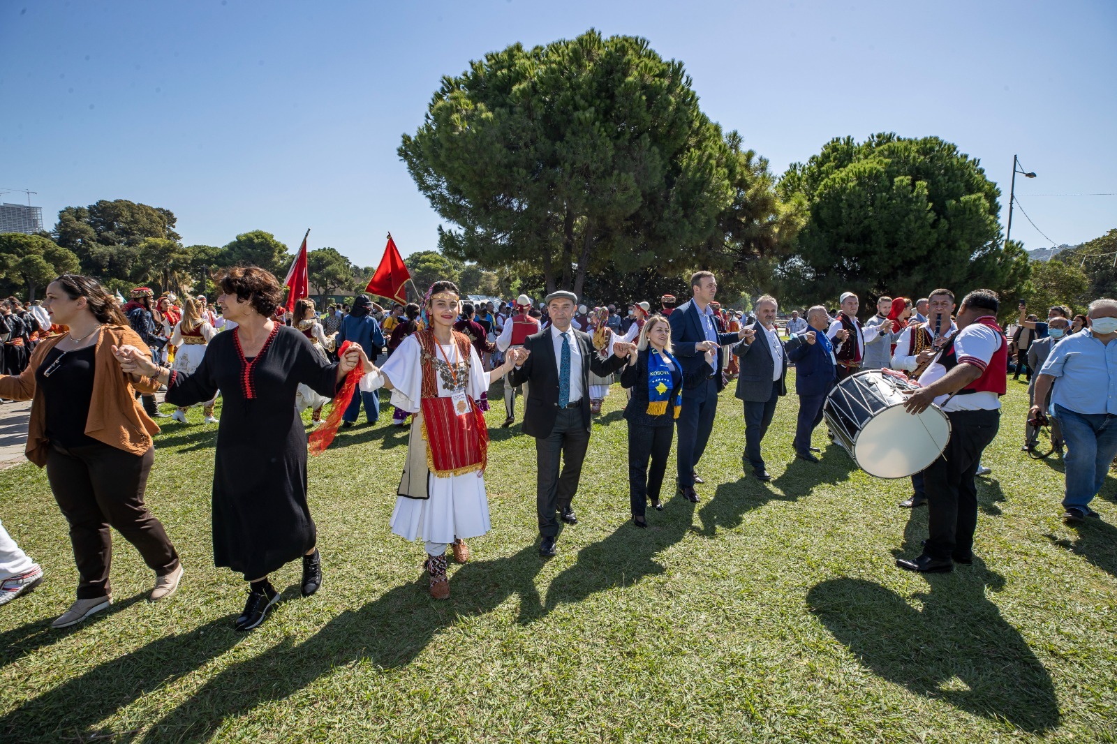 İzmir Büyükşehir Belediyesi, Balkanlılar Halk Dansları ve Kültür Festivali’ni bu