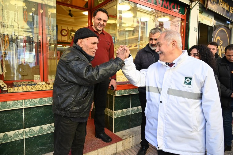 Osmaniye Belediye Başkanı Kadir Kara, Alibeyli Mahallesi Kadir Çavuş Sokak