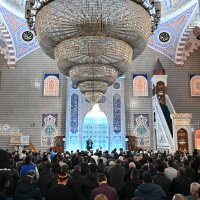  Ramazan ayının habercisi olan Berat Kandilinde, Bursalılar selatin camilerine akın