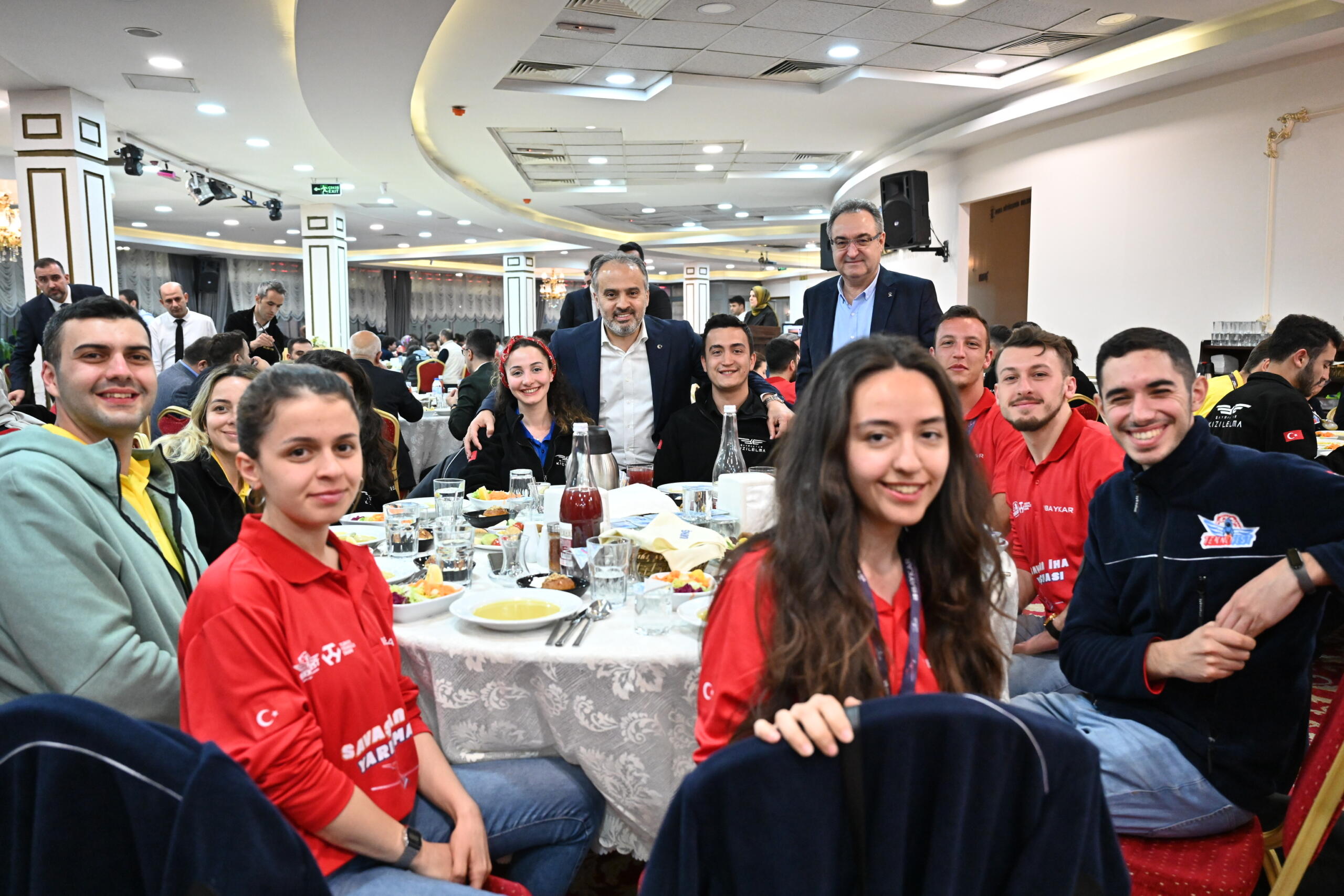  Bursa Büyükşehir Belediye Başkanı Alinur Aktaş, TEKNOFEST kapsamında Bursa’da yapılan