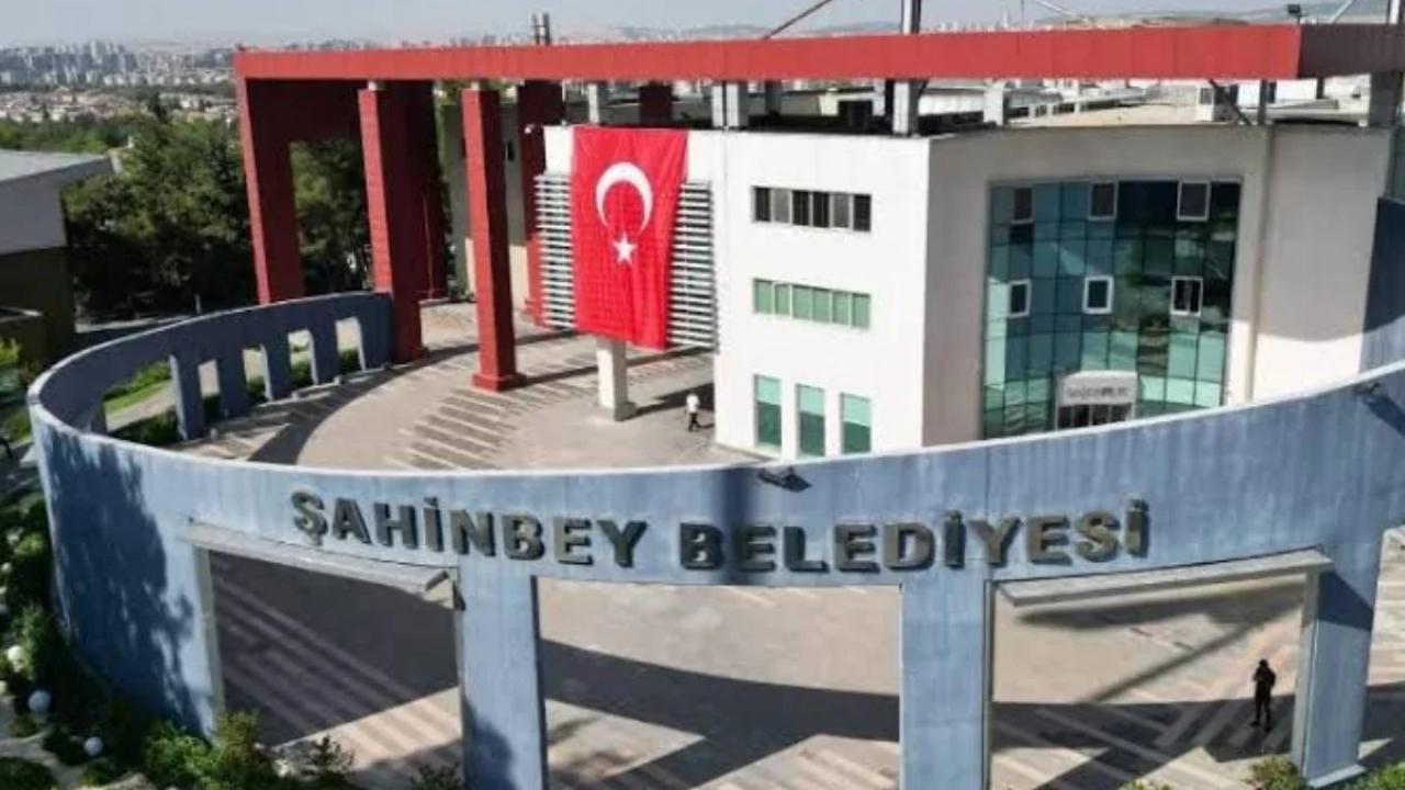 Şahinbey Belediye Başkanı Mehmet Tahmazoğlu, 200 milyon TL borçla devraldıkları
