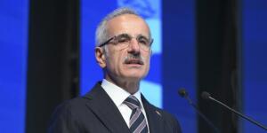 Ulaştırma ve Altyapı Bakanı Abdulkadir Uraloğlu, "Yollara, akıllı sinyalizasyon, kamera,