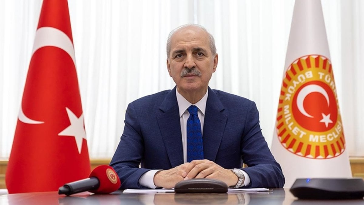 ABD Kongresi'nde konuşan İsrail Başbakanı Binyamin Netanyahu'nun ayakta alkışlanmasına TBMM
