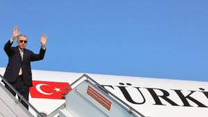Cumhurbaşkanı Recep Tayyip Erdoğan, A Milli Futbol Takımına çeyrek final