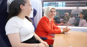 Türkiye'de doğurganlık oranları alarm verirken, Aile ve Sosyal Politikalar Bakanlığı