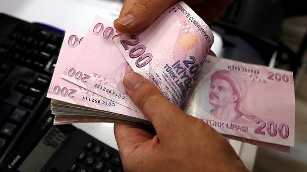 Milyonlarca emekliyi ilgilendiren en düşük emekli maaşına ilişkin düzenleme bugün
