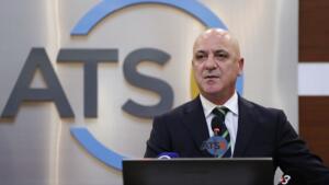 Antalya'nın Kemer ilçesinde tekne kazası geçiren ATSO Başkanı Ali Bahar,