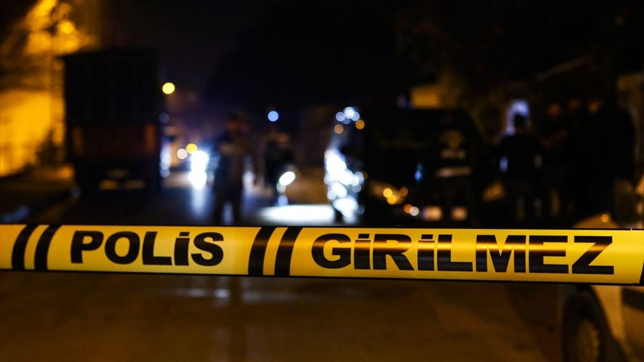 Kastamonu'nun Taşköprü ilçesinde bir kişi, uyuşturucu kullandığı belirtilen 30 yaşındaki