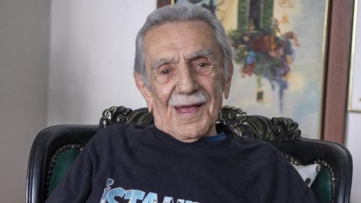 Bir süredir kanser tedavisi gören usta oyuncu Aydemir Akbaş hayatını