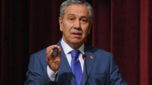 İstanbul Büyükşehir Belediyesi Başkanı Ekrem İmamoğlu, Türkiye Belediyeler Birliği'ndeki makamında