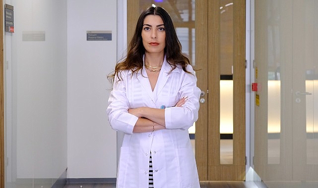 Dolandırıcıların eğitimli insanları bile tuzağa düşürebildiğini belirten uzmanlar, dolandırılmak istenen