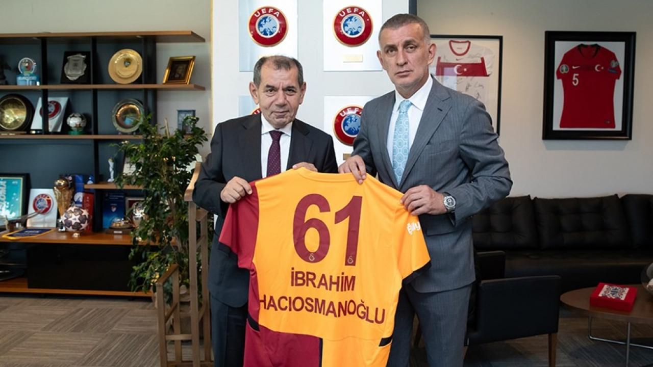 Galatasaray Kulübü Başkanı Dursun Özbek, Türkiye Futbol Federasyonu Başkanı İbrahim