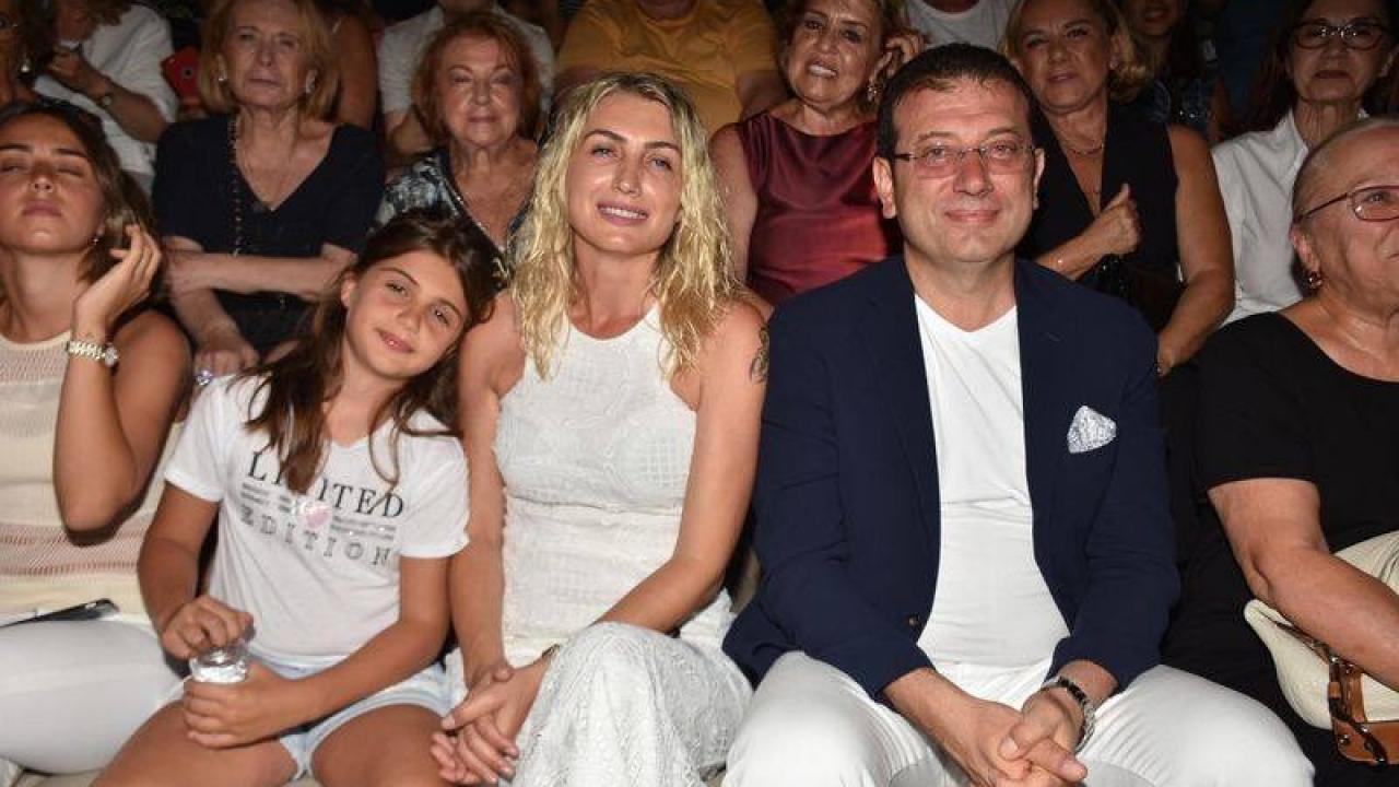 Sürekli izinde olması dolayısıyla 'yarı zamanlı belediye başkanı' olarak nitelendirilen