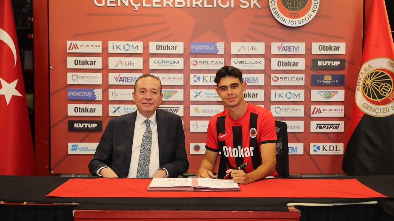Fenerbahçe, genç futbolcusu Çağrı Fedai’yi Gençlerbirliği’ne kiraladığını duyurdu.