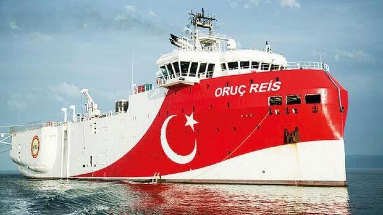 Fransız basını, Somali'de Oruç Reis gemisinin yapacağı petrol ve doğal