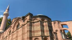 Restorasyonun ardından açılan Kariye Camii'nde turistlere yönelik ücretli ziyaret dönemi