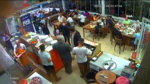 Ordu'da savcı ile restoran çalışanları arasında gerginlik kamerada Gözaltına alınan