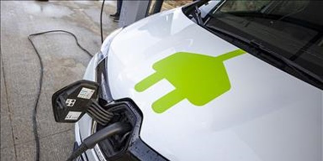 Çin yönetiminin elektrikli otomobil üreticilerine "teknolojilerinin yurt içinde kalmasını sağlama