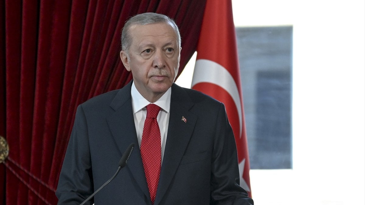 Cumhurbaşkanı Erdoğan, Irak'ın kuzeyindeki Pençe Harekat Bölgesi'nde şehit olan Piyade
