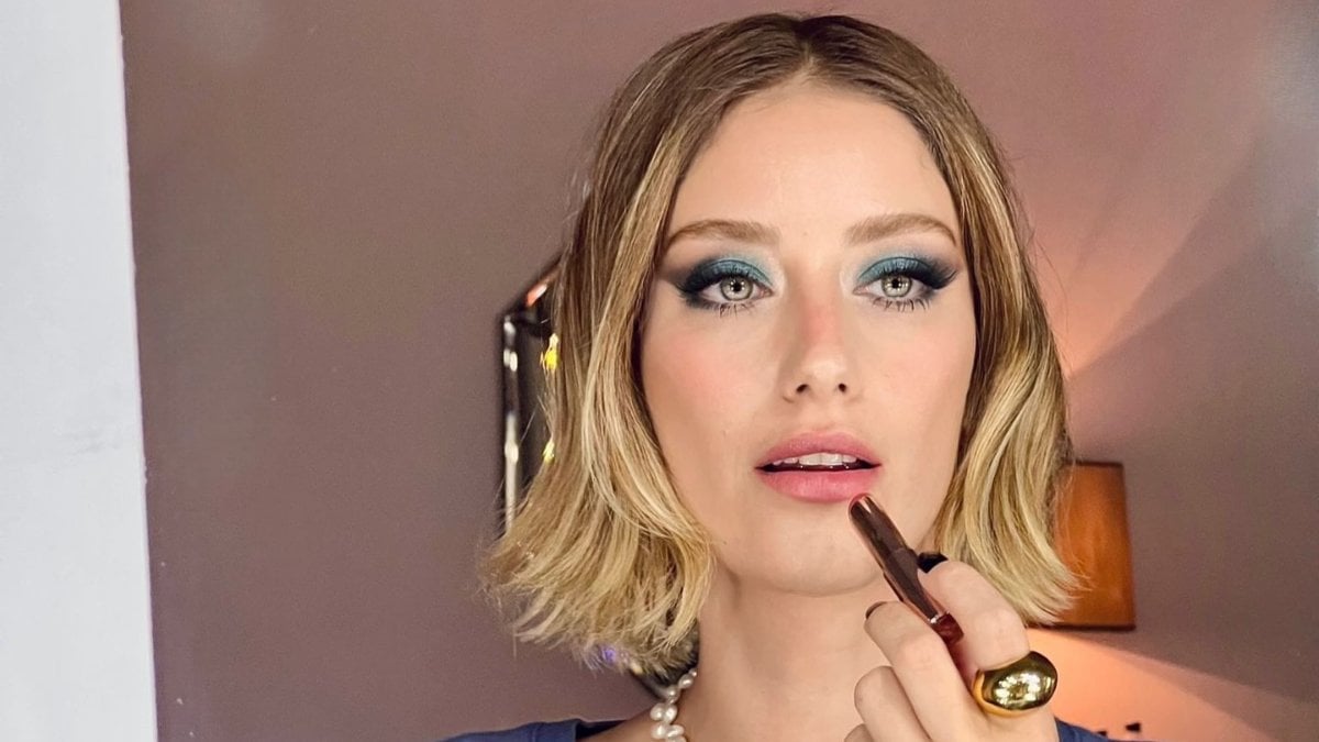 İki çocuk annesi Hazal Kaya, yıllar sonra istediği kiloya kavuştu.