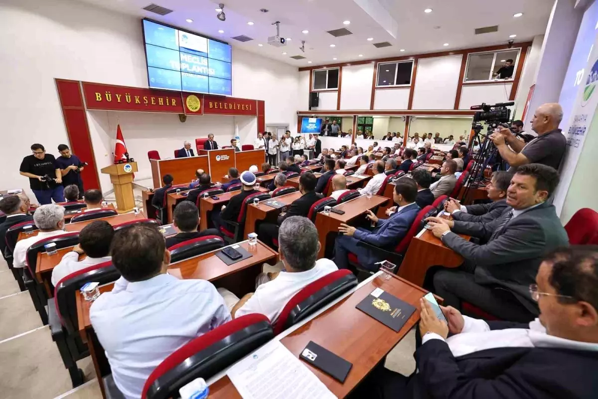 Sakarya Büyükşehir Belediye Başkanı Yusuf Alemdar, Sakaryaspor'un şehrin gerçeği olduğunu