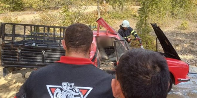 Samsun'da bir kişi, aracının içinde yanmış halde ölü bulundu.