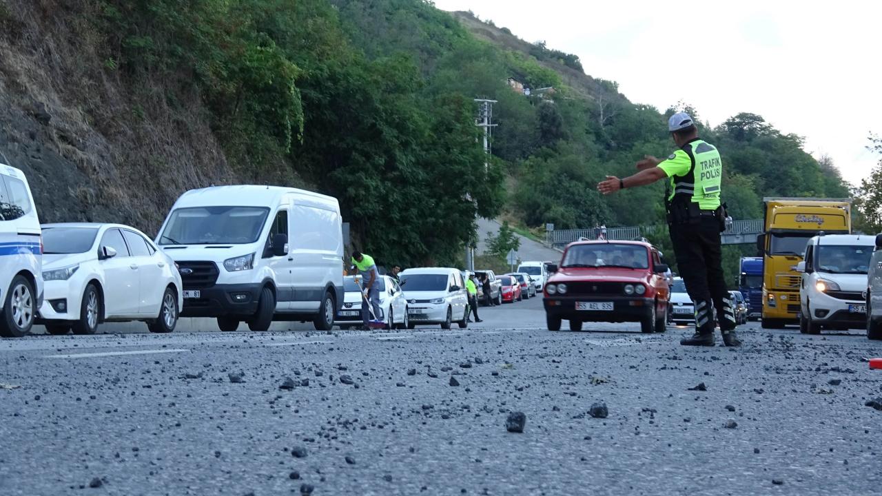 Samsun’da taş ocağında iş makinesinin çalışması sırasında patlama meydana geldi.