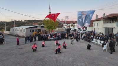 Manisa Büyükşehir Belediye Başkanı Mimar Ferdi Zeyrek ilçe programlarının ikinci