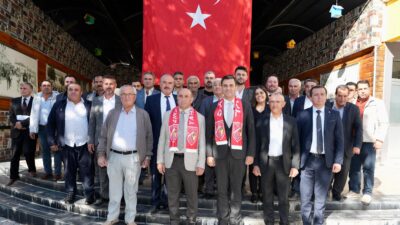 Manisa Büyükşehir Belediye Başkanı Mimar Ferdi Zeyrek, Sarıgöl ilçesinde mahalle