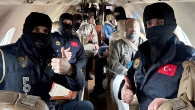 Kırmızı bültenle aranan Sinan Memi ve Atakan Avcı Türkiye’ye getirildi.