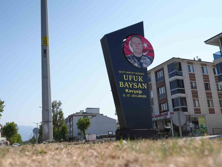 Düzce’de, belediye meclis kararı ile kavşağa 15 Temmuz şehidi Ufuk