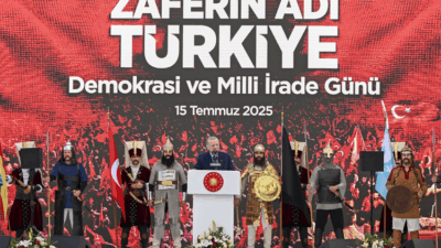 Cumhurbaşkanı Erdoğan, “Milletin kendilerine emanet ettiği silahlarla kardeşlerimizi ailelerinden, bizden