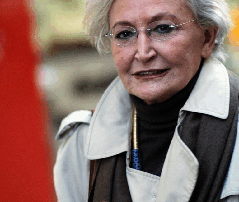Edebiyat dünyamızın en önemli isimlerinden yazar, çevirmen ve akademisyen Pınar