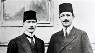 Osmanlı donanmasında kazandığı askeri başarılarla “Hamidiye Kahramanı” olarak tanınan, Cumhuriyet’in
