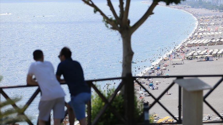 Yurt genelinde hava sıcaklıkları cumartesi gününden itibaren 4-6 derece artacak.