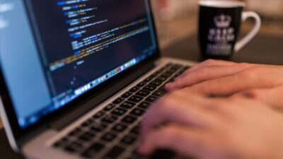 İstanbul’daki yasa dışı bahis soruşturmasında 89 şüpheli hakkında gözaltı kararı verildi İstanbul’da, bahis sitelerine entegre panel sistemin kurulu olduğu yasa dışı