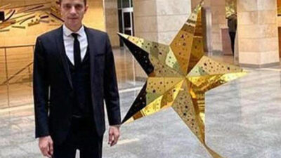 Denizli’nin Merkezefendi ilçesinde, evinin balkon kapısından içeri geçerken eşiğe takılarak