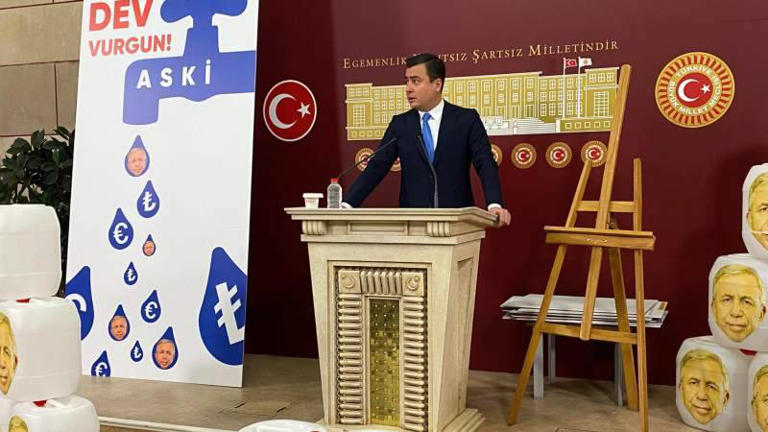 AKP’li Osman Gökçek: Ankara’da 6,5 yılda bir damla yeni su kaynağı üretilmedi AKP Ankara Milletvekili Osman Gökçek, TBMM’de düzenlediği basın toplantısında, Ankara’da geçen