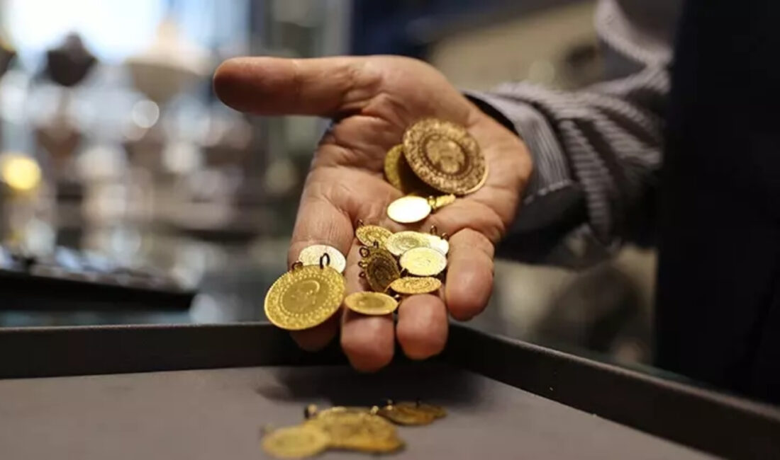 Altın fiyatları yeni haftaya düşüşle başladı. Küresel piyasalardaki gelişmelerin etkisiyle