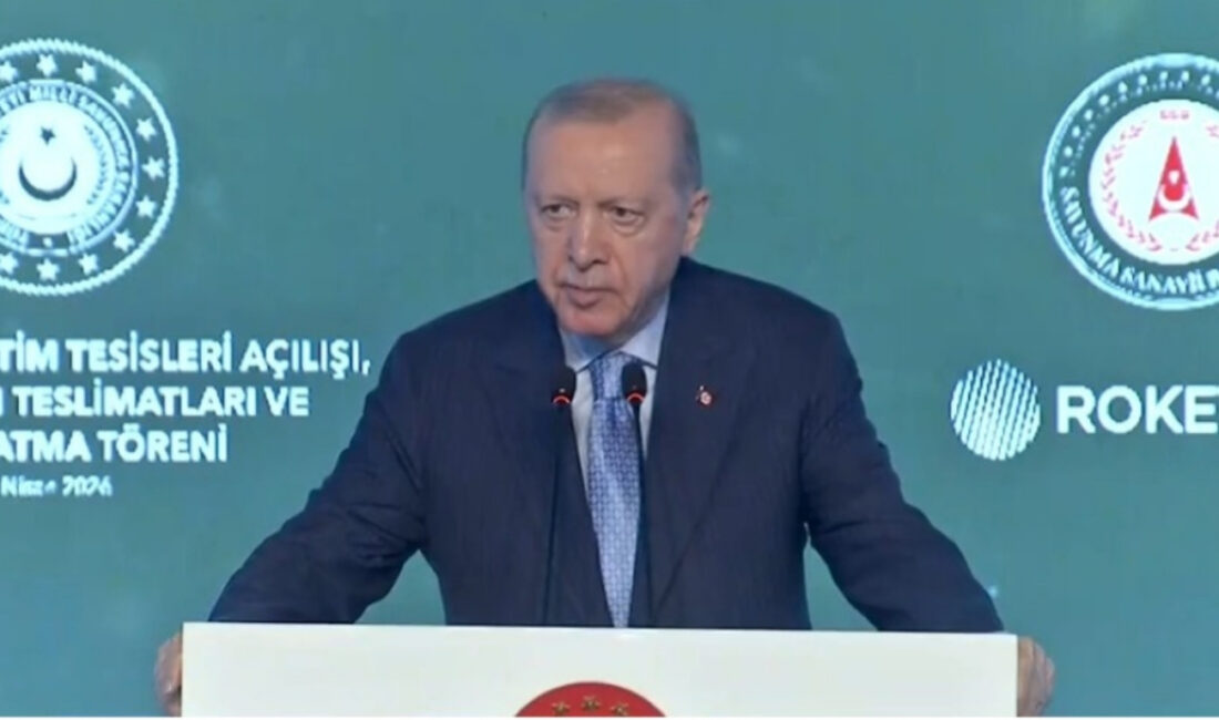 Cumhurbaşkanı Recep Tayyip Erdoğan, İstanbul Beşiktaş’ta güvenlik güçlerine yönelik düzenlenen