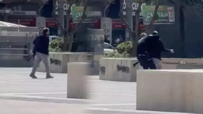 Diyarbakır’da elinde pompalı tüfekle meydana çıkan bir kişi, polisi arayıp